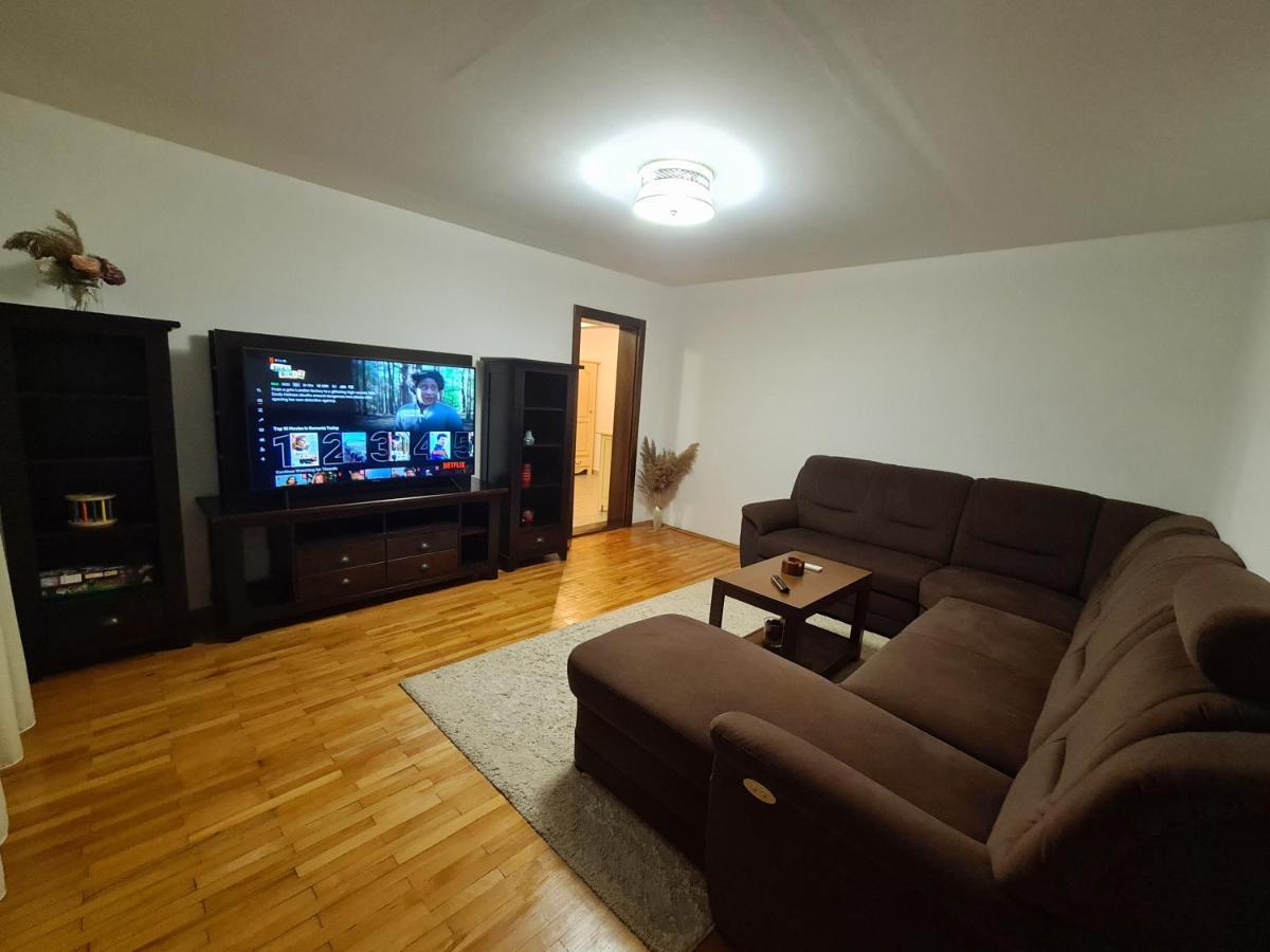Clasic Apartment Nufarul أرادايا المظهر الخارجي الصورة
