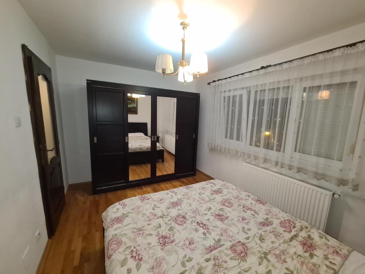 Clasic Apartment Nufarul أرادايا المظهر الخارجي الصورة