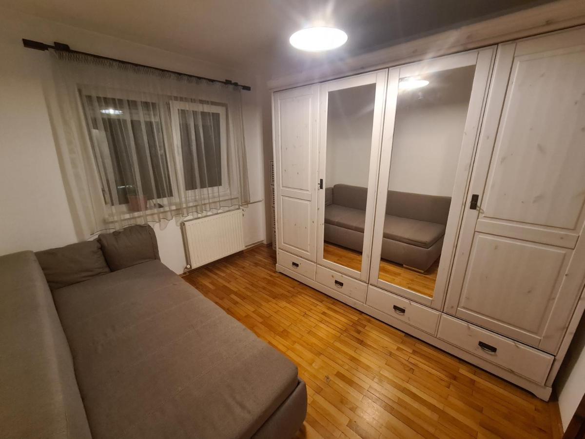 Clasic Apartment Nufarul أرادايا المظهر الخارجي الصورة