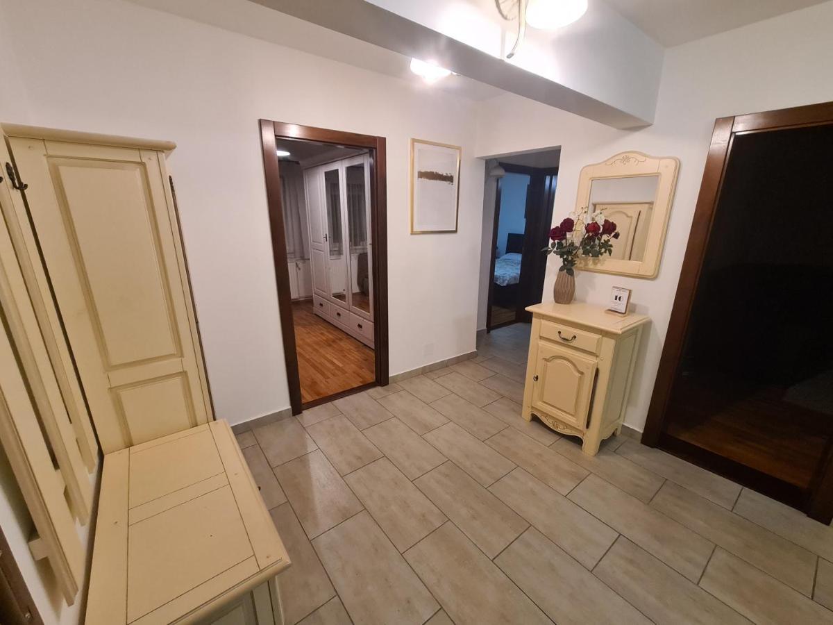 Clasic Apartment Nufarul أرادايا المظهر الخارجي الصورة